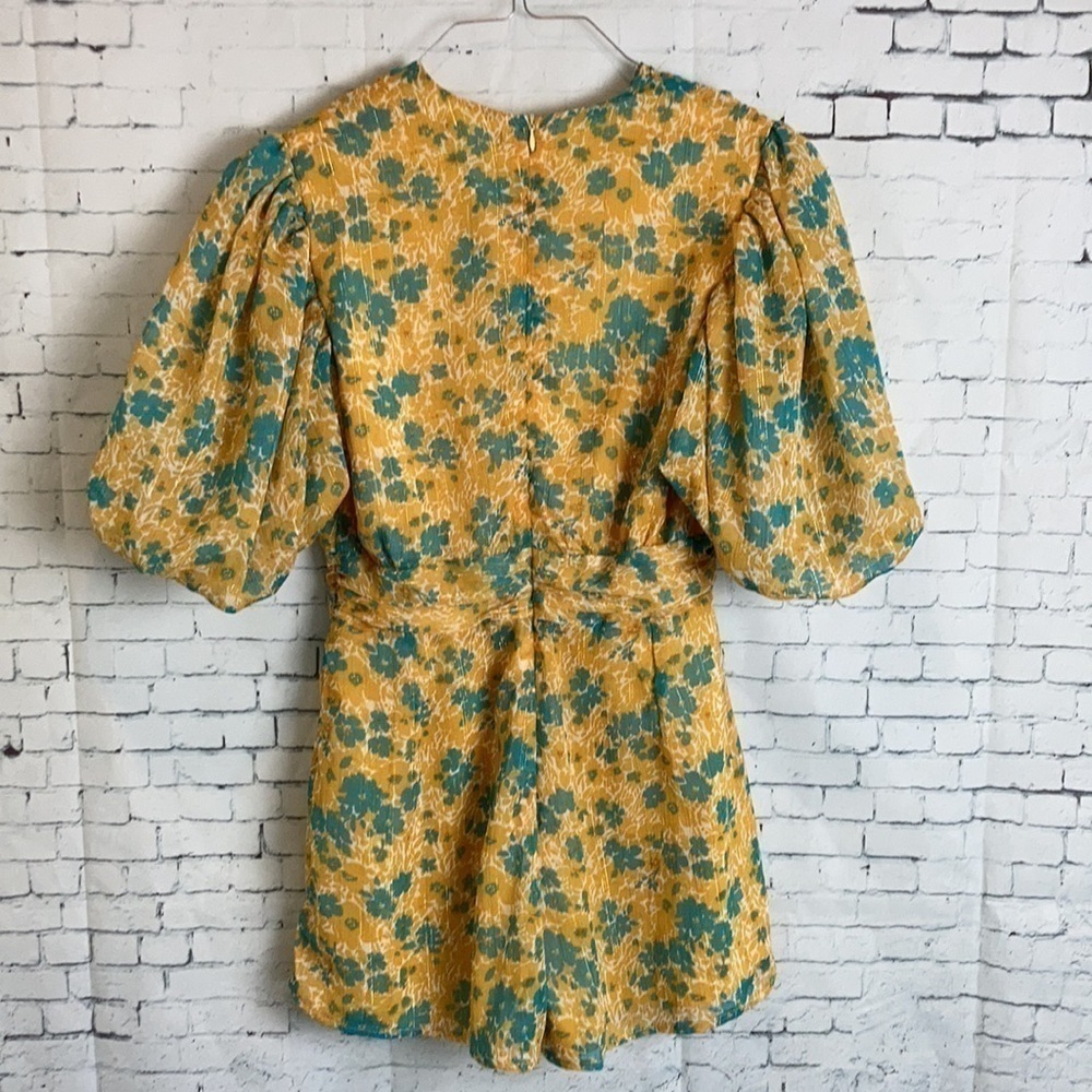 Nasty Gal NWT Romper Floral Chiffon V Neck Puff Sleeve Playsuit Sz 6 Vacation - Picture 11 of 16